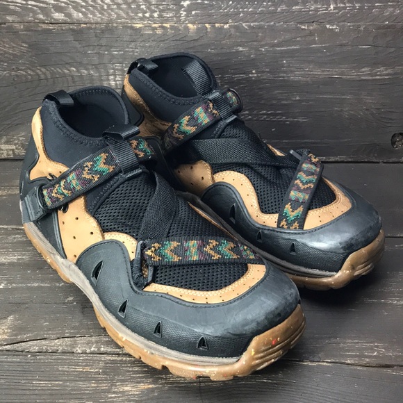 hiker teva sandals